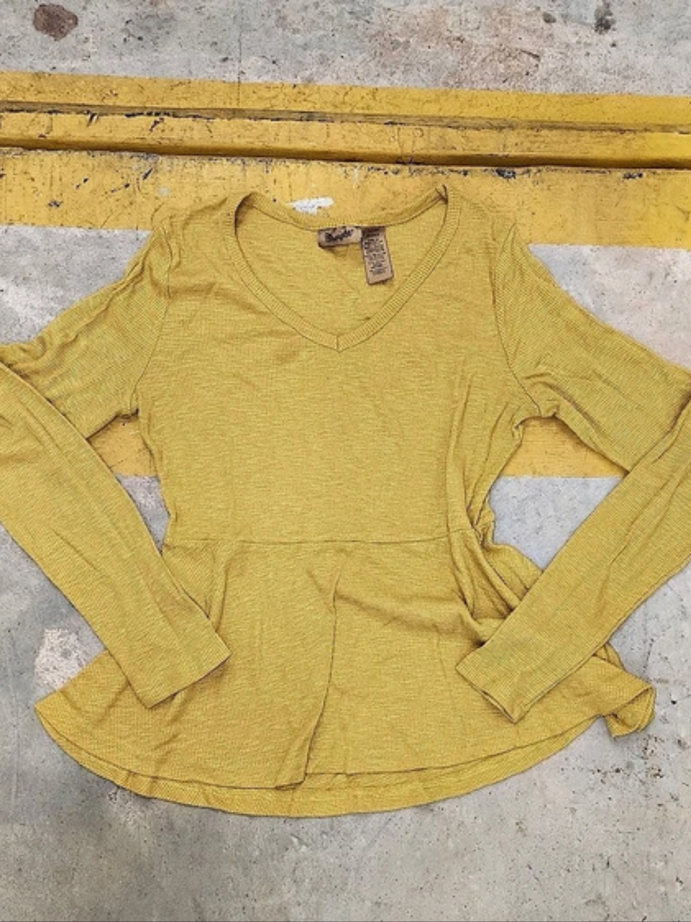 Wrangler Long Sleeve Tunic in Yellow Size Small